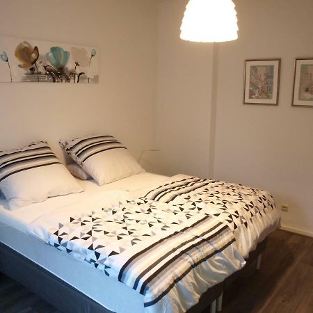 Appartment Grau Im Gruenen Мьонхенгладбах Екстериор снимка